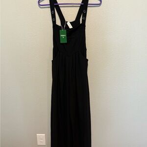 HALARA Black jumpsuit with Button Straps